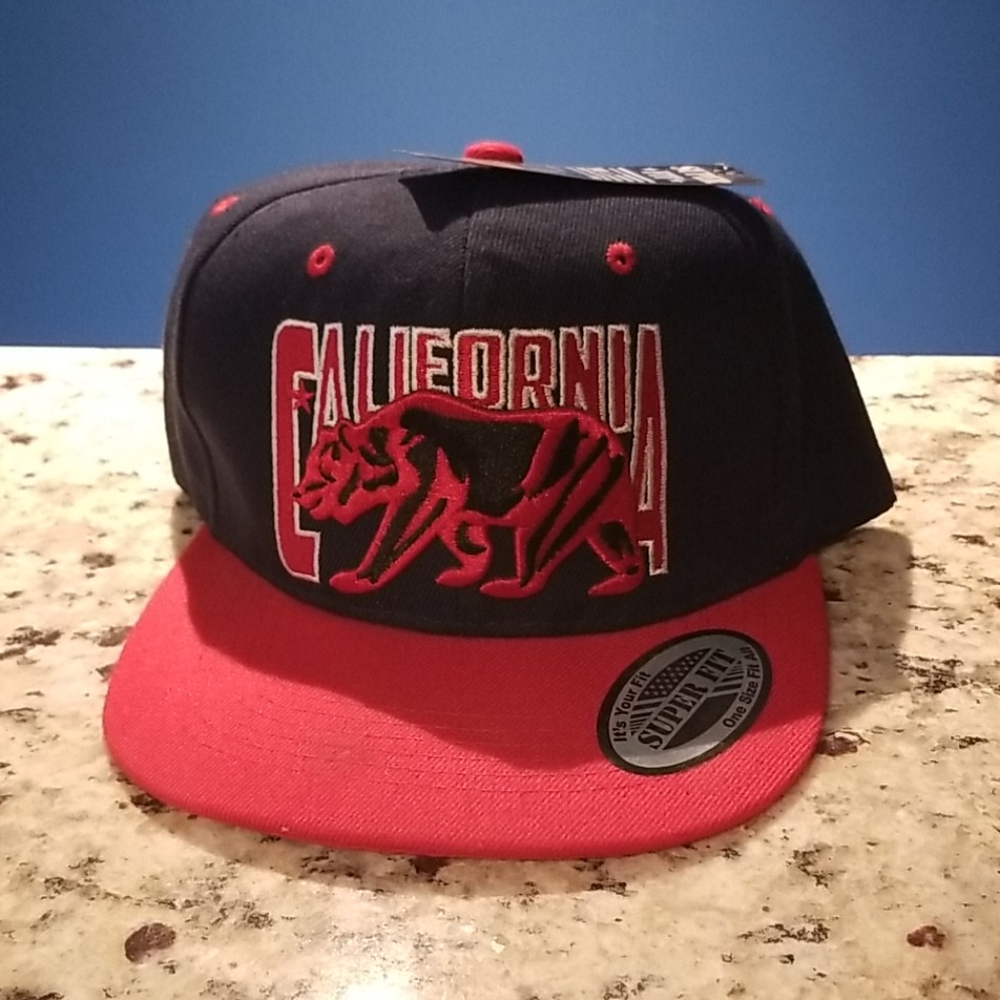 Super Fit California Snapback NWT